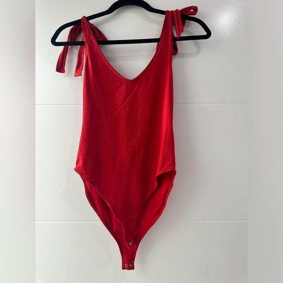 Forever 21 Red Tie Strap Bodysuit Size Small Summer Vacation Top | Size S - Picture 8 of 12